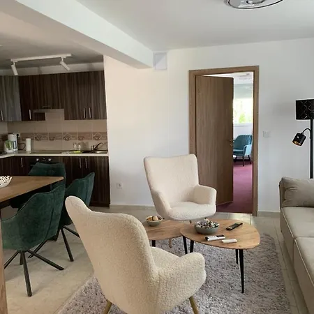 Ξενοδοχείο με διαμερίσματα Sinusaparthotel
